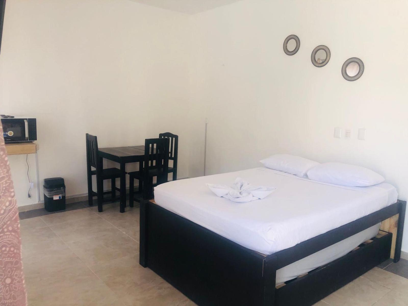 Easy Hotel Playa del Carmen Buitenkant foto