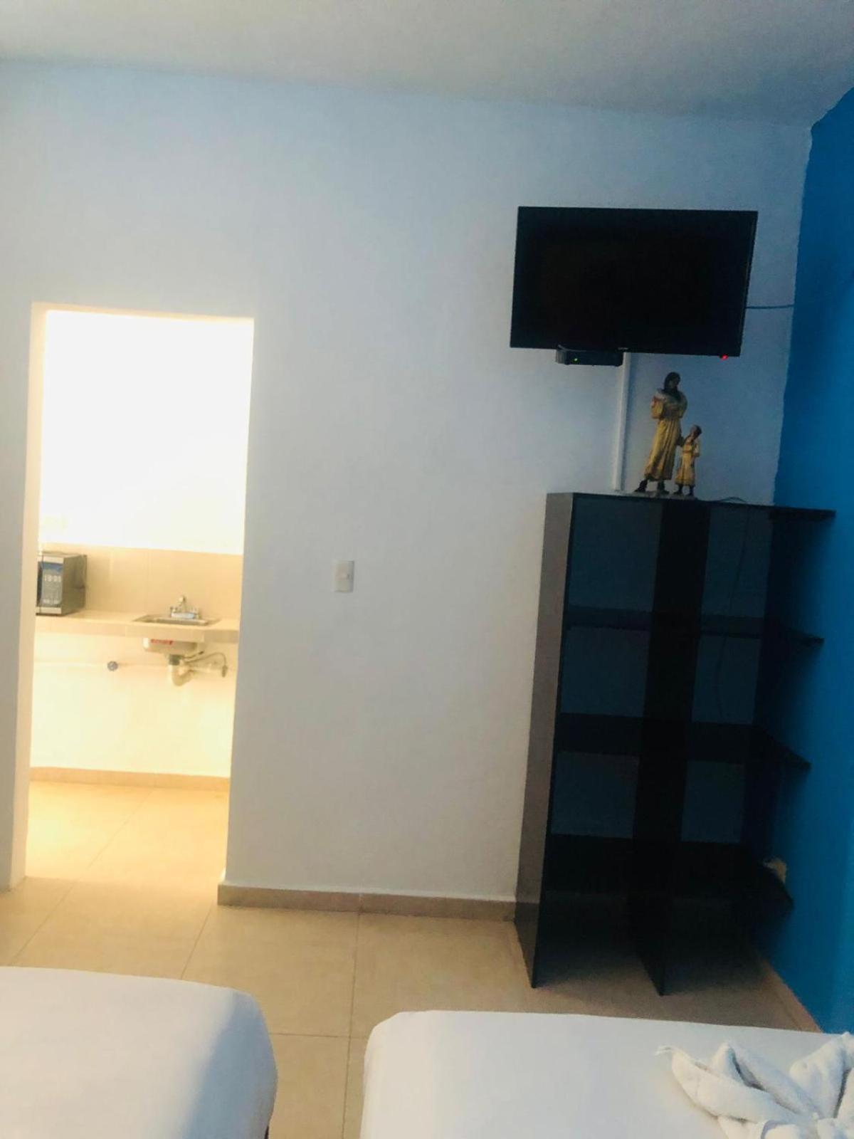 Easy Hotel Playa del Carmen Buitenkant foto