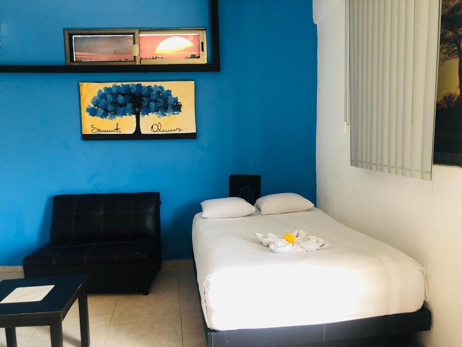 Easy Hotel Playa del Carmen Buitenkant foto